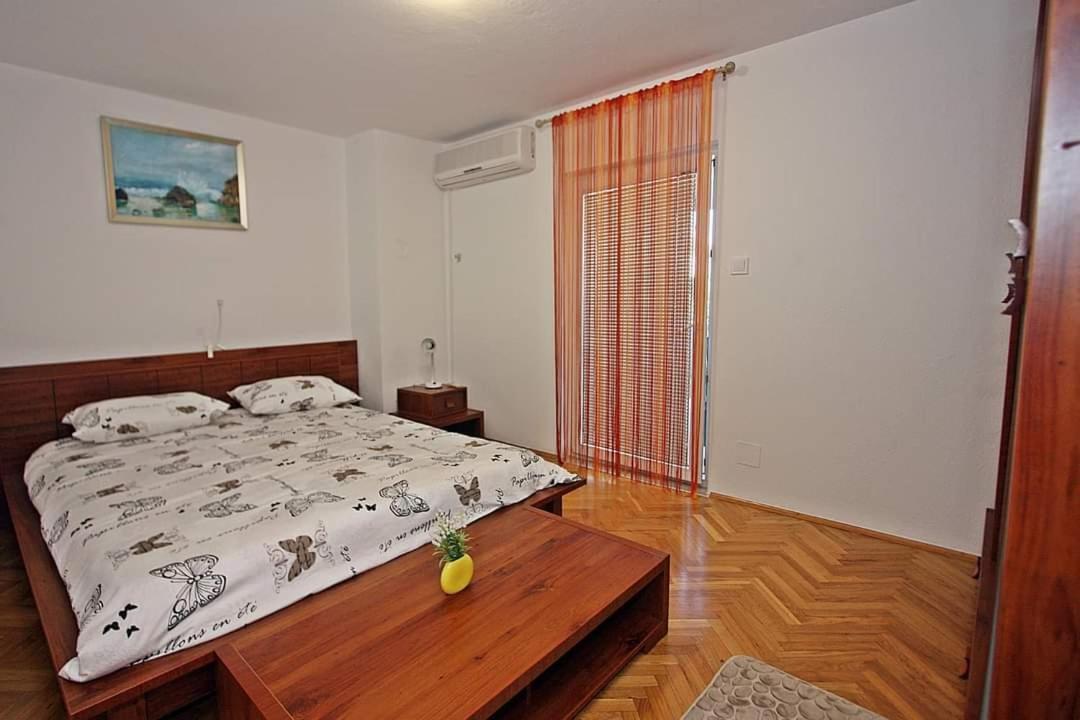 Apartment Samanta Supetar Zewnętrze zdjęcie